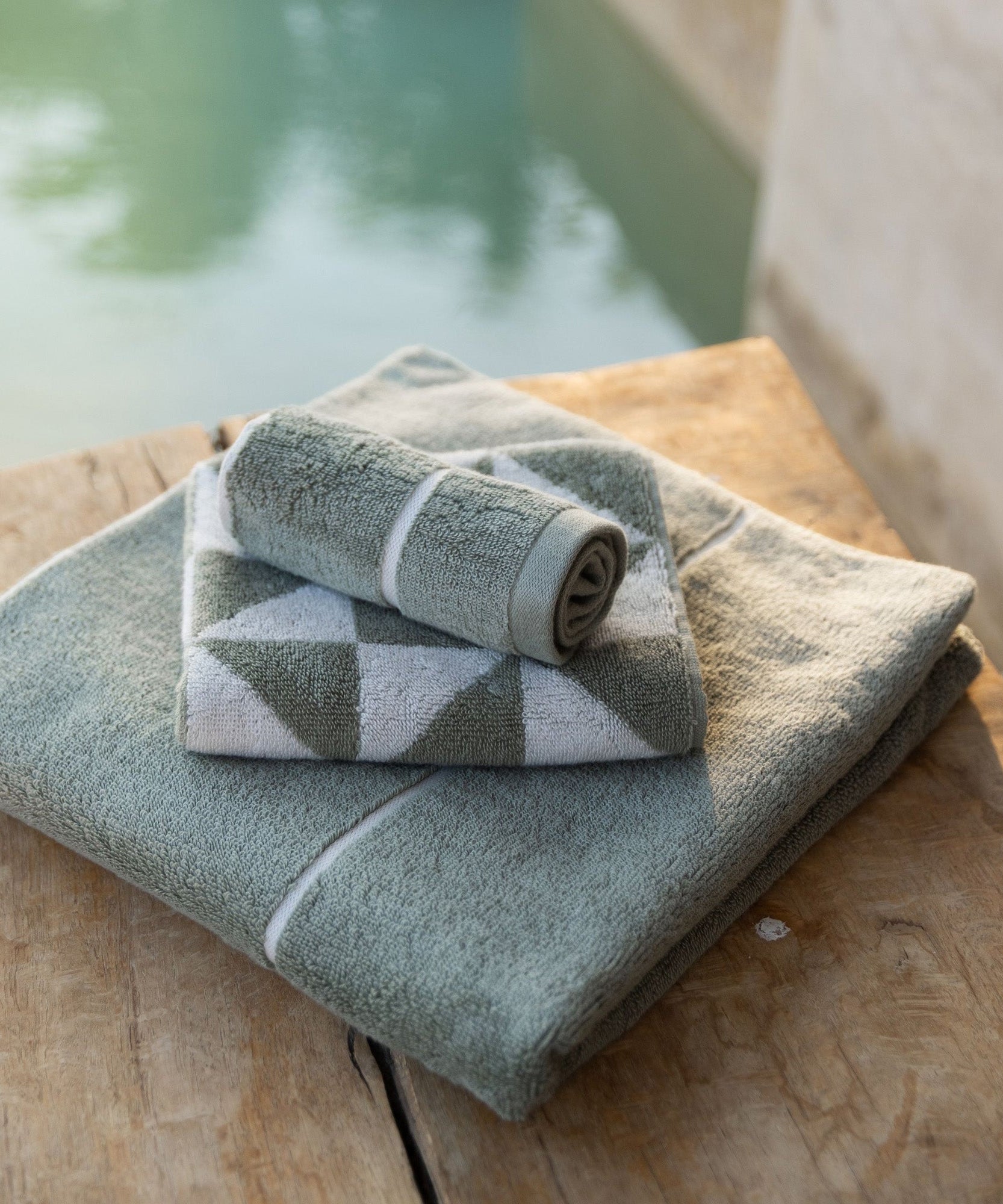 Umbra Australian Cotton Towels
