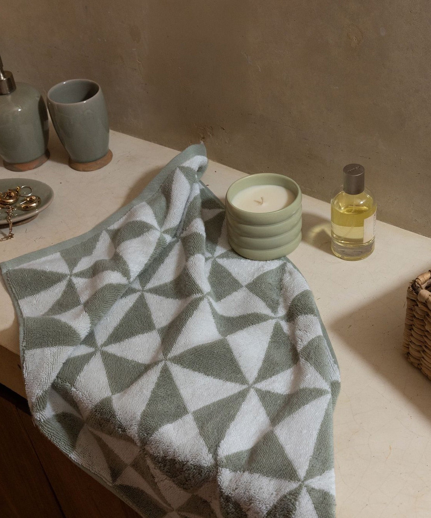 Umbra Australian Cotton Towels